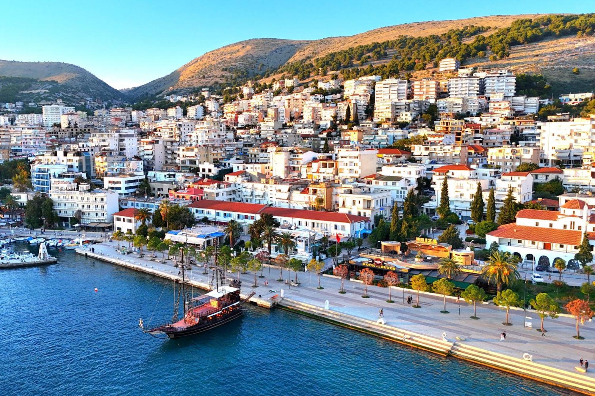 Wonderful View Apartments Саранде Екстериор снимка